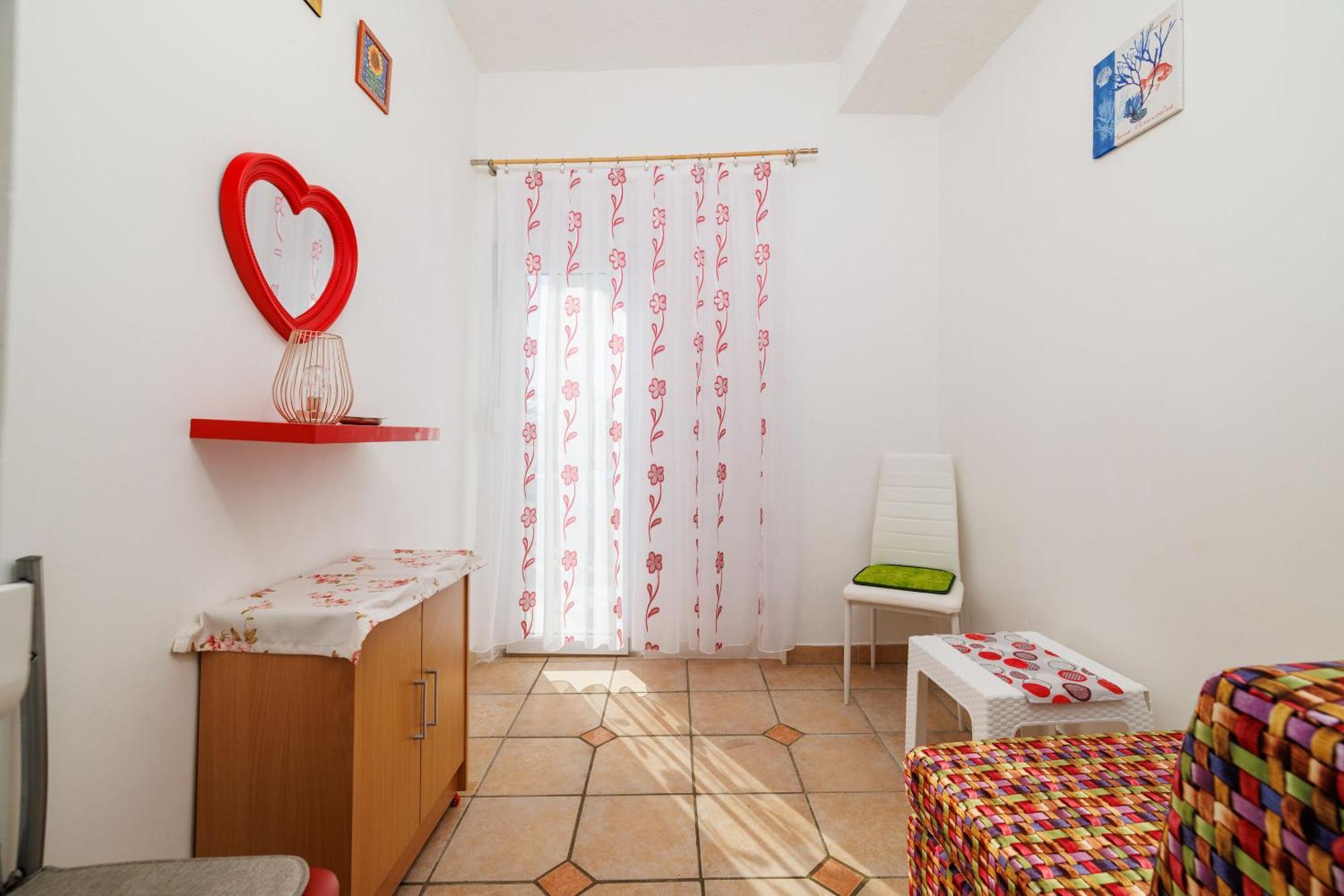 Apartment Grga - 300m To The Sea